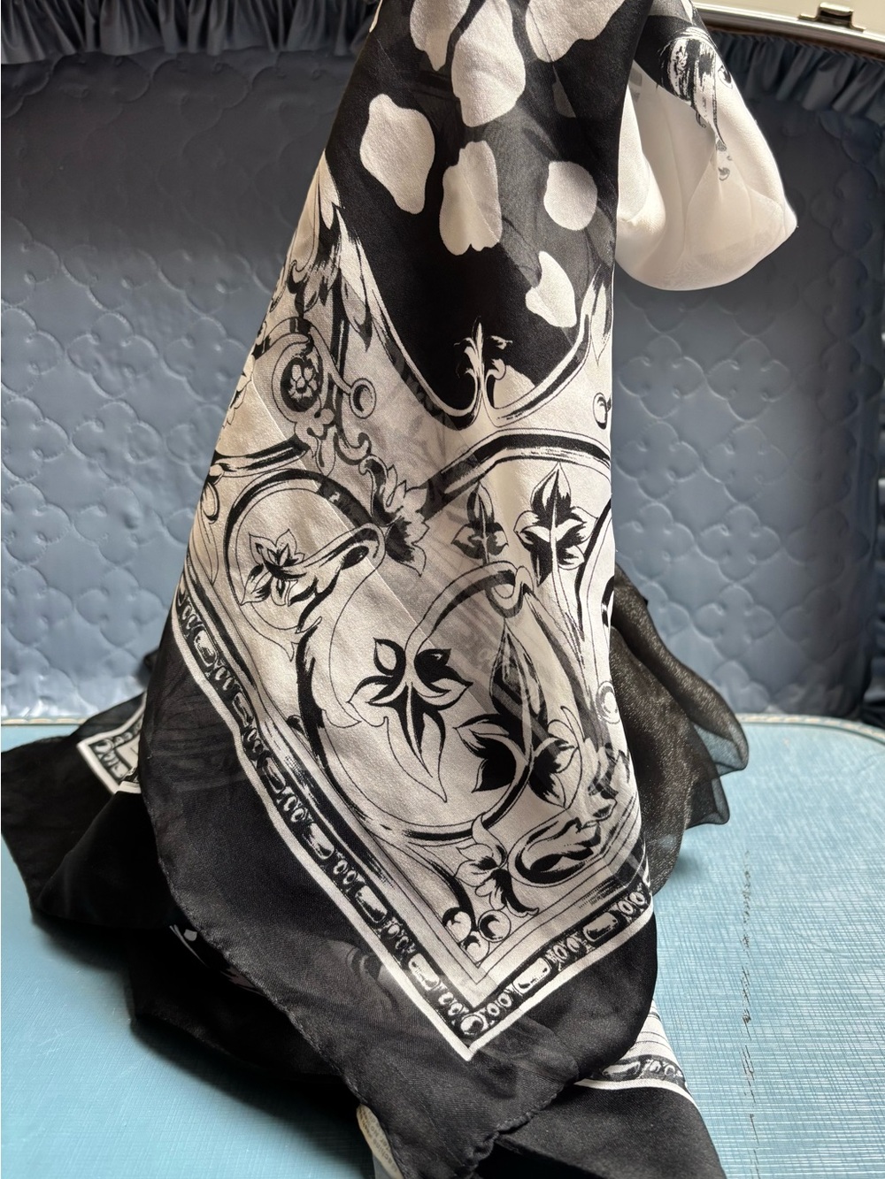 Black and White Floral Paisley polyester Scarf made in Italy